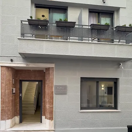 Phaedrus Living: The Nine Muses Erato Apartment Athens Exterior photo
